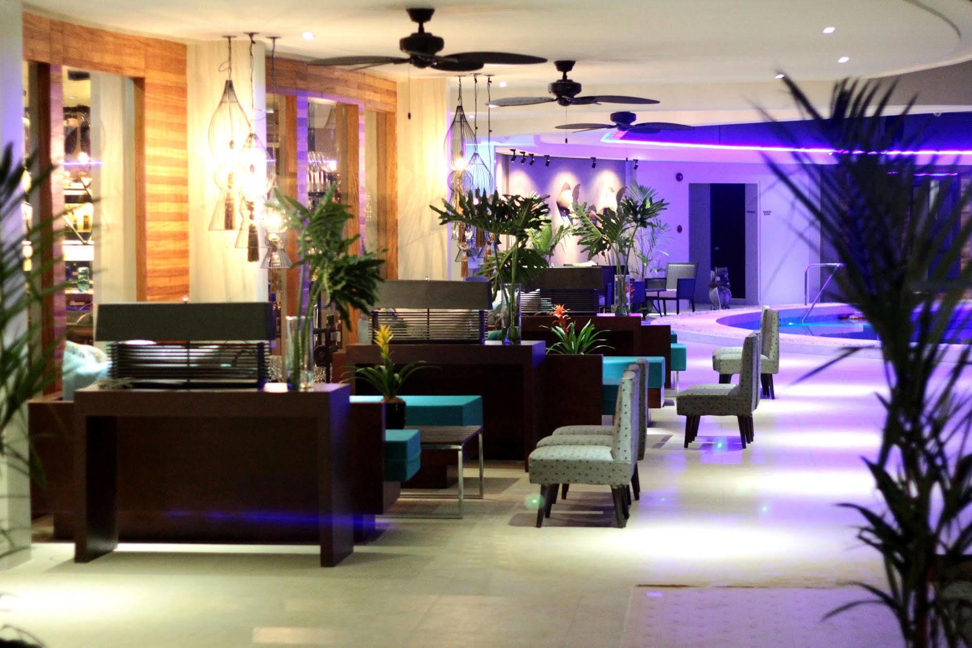 The Oriental Hotel Bataan Mariveles Extérieur photo